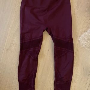 3/4 length fabletics leggings M